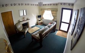 Cosy Keel Cottage